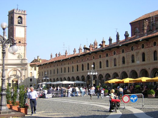 Vigevano: Woanders vielleicht ein Weltkulturerbe!