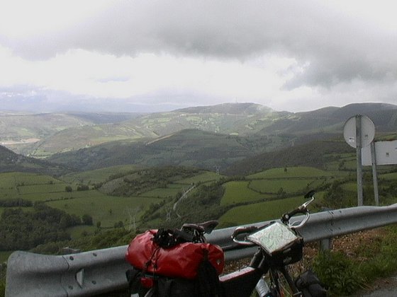 Ausblick von der Pass-Straße bei Cebreiro