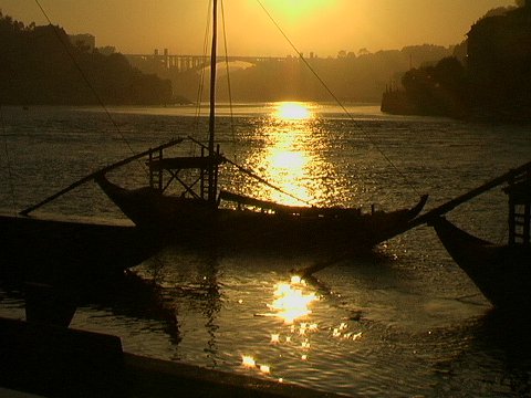 Abends am Douro in Porto